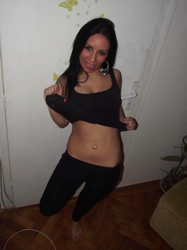 5P Romanian woman: Iona