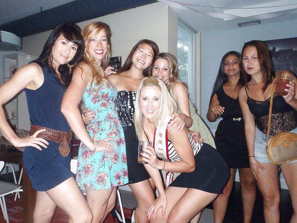 19P Sexy blonde non nude