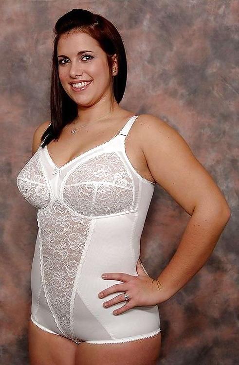 25P Big Girls In Lingerie 1