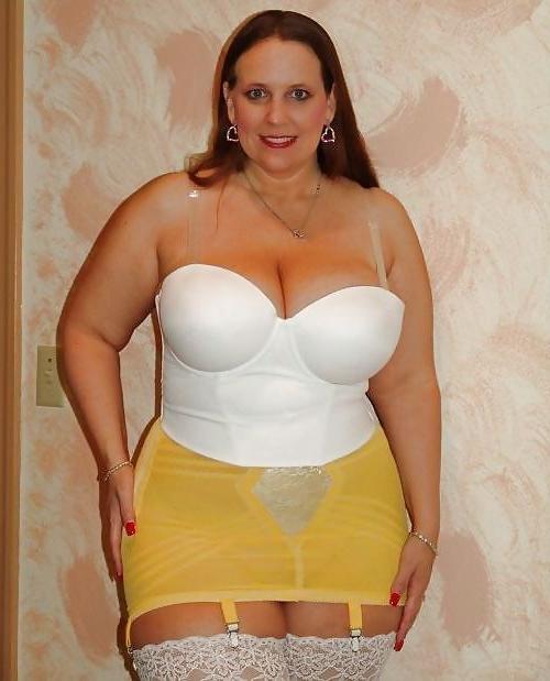 25P Big Girls In Lingerie 1