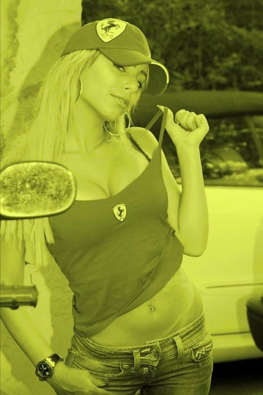 10P Hot Lebanese Girl (Non-Nude)