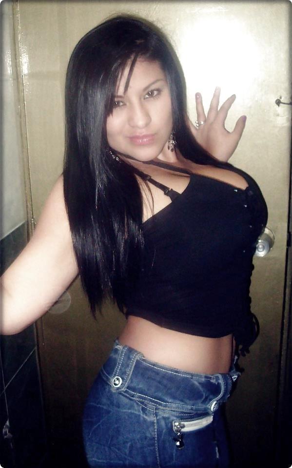 25P Nenita Tetona Muy rica!