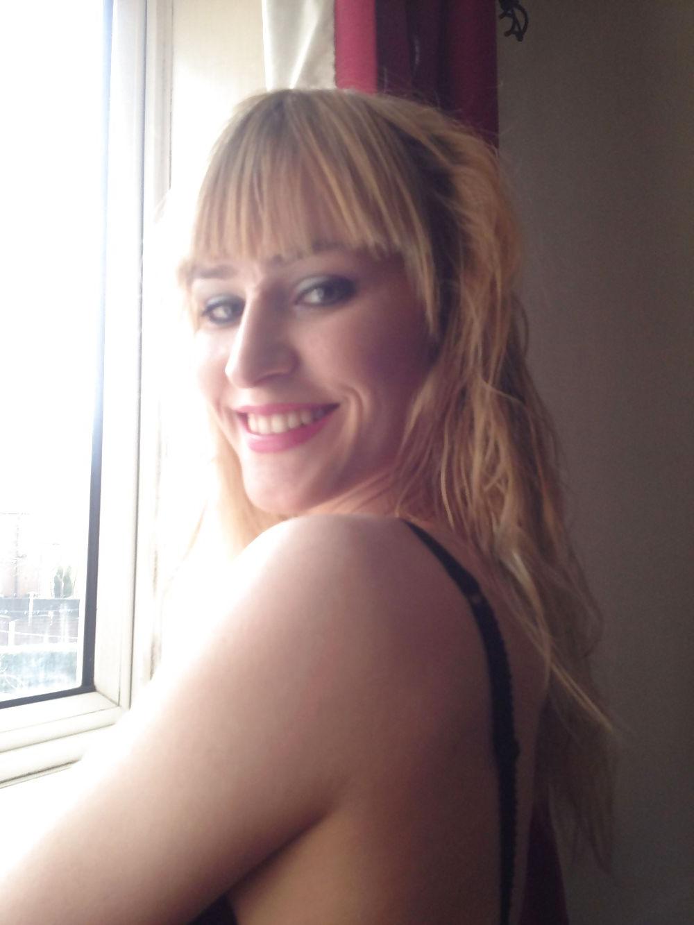 18P Romanian Whore - Rosaly, 24, Leeds
