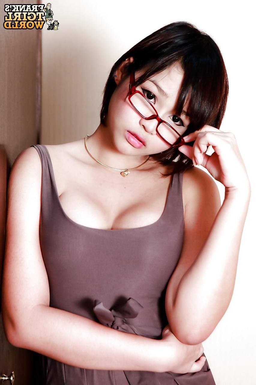 10P Cute asian Trap