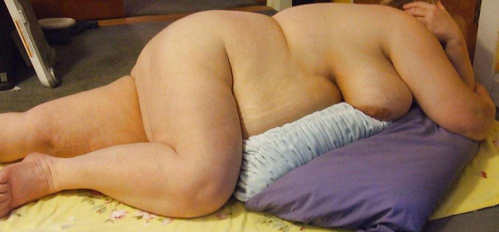 25P JANUARY 2010 BBW MISC. NUDE PHOTOS