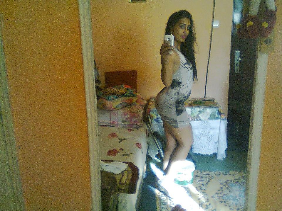 21P Romanian girl: Ana
