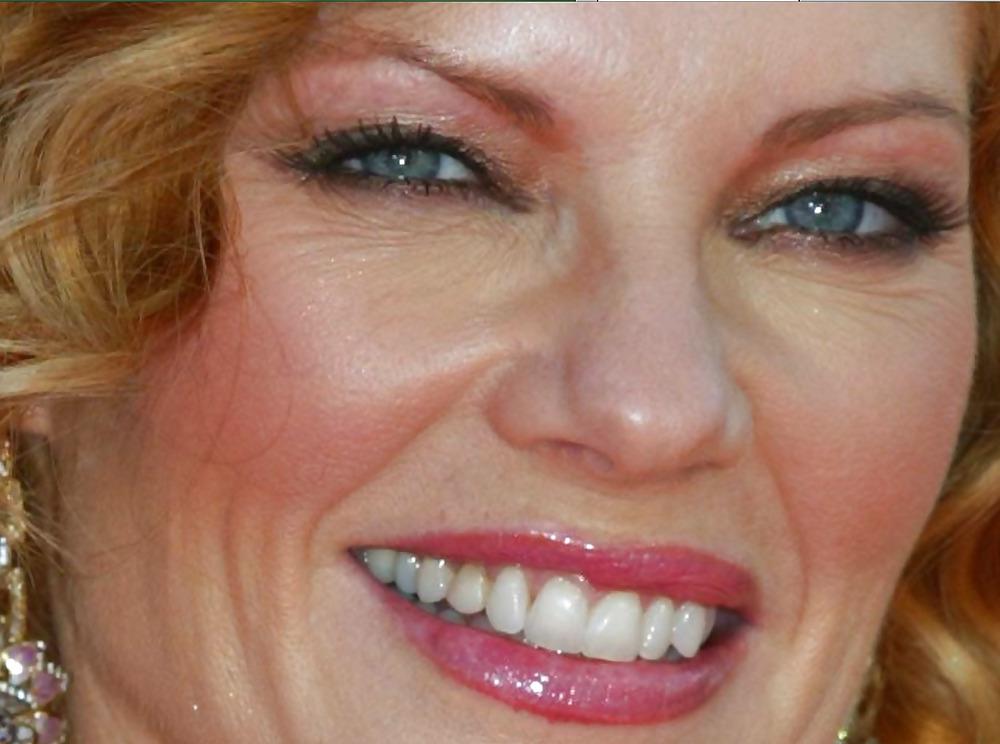 25P Marg Helgenberger