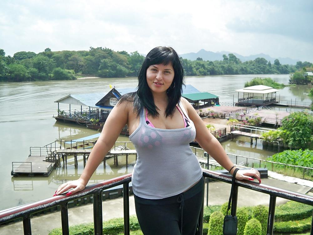 25P Hot Gorgeous Armenian BBW Chick From Russia