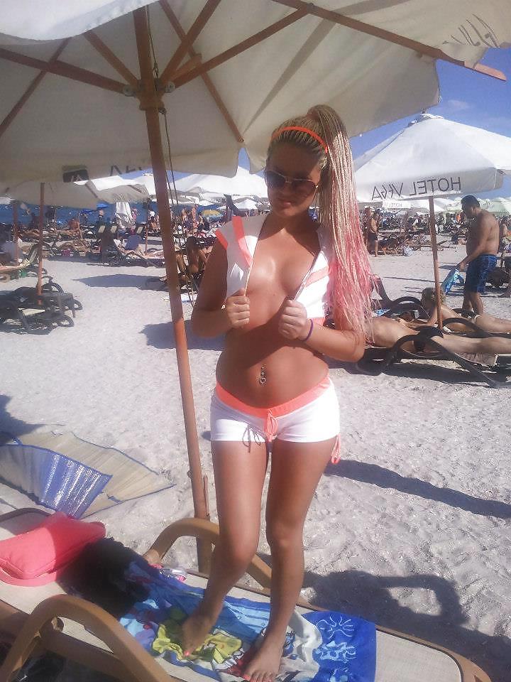 25P Romanian girl: Florentina