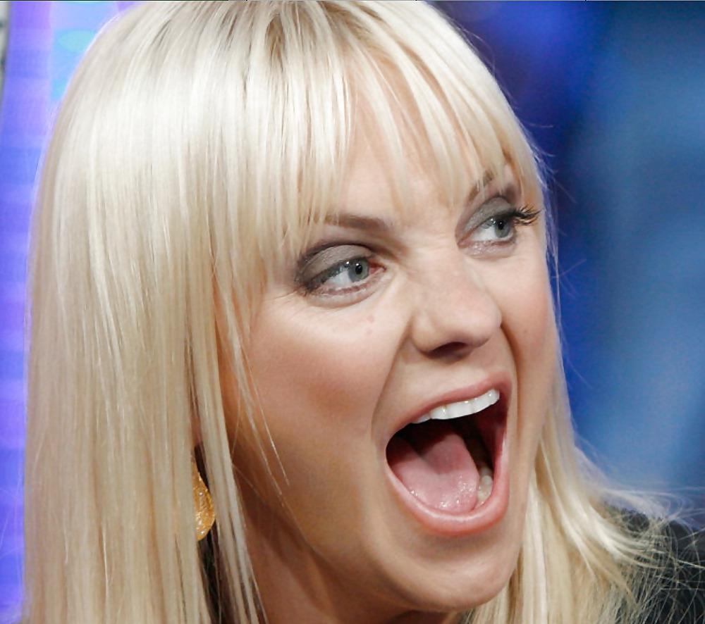 25P Anna Faris