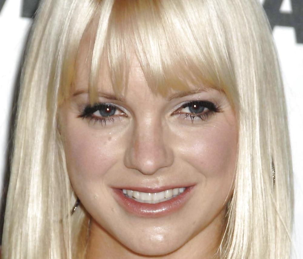25P Anna Faris