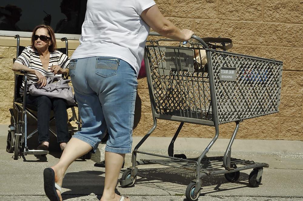 4P Your Grandma's Ass looks Juicy!