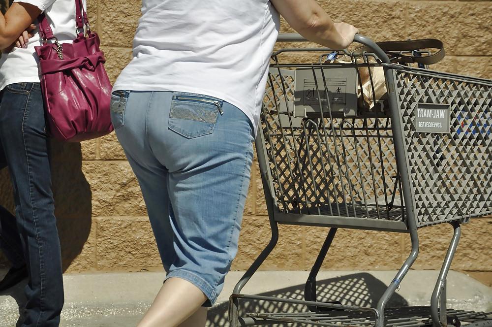 4P Your Grandma's Ass looks Juicy!
