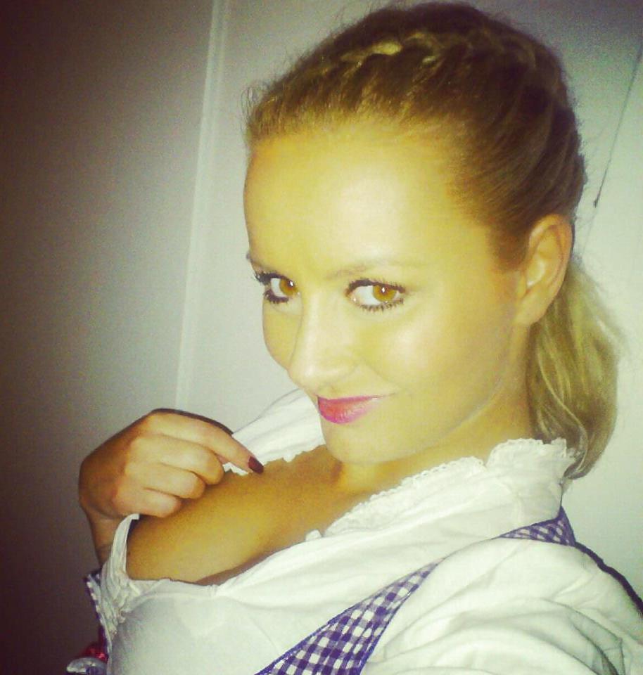 25P What they would do, with these Dirndl whores?