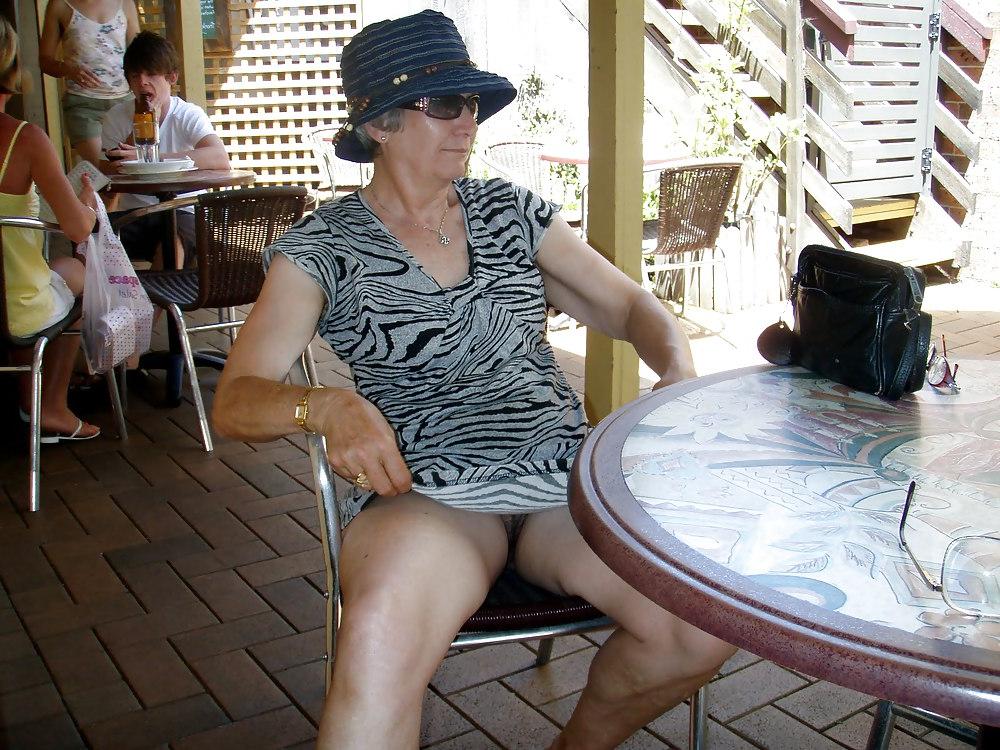25P Upskirts Upshorts 52