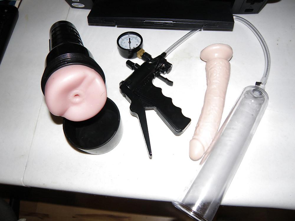 10P Working my clit and pussy. 