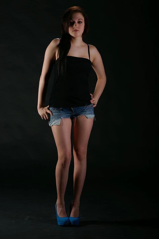 12P Nice Internet girls non nude