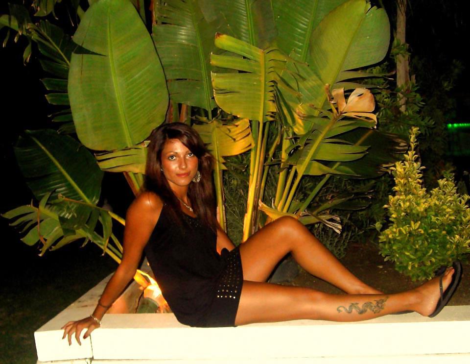 12P Nice Internet girls non nude