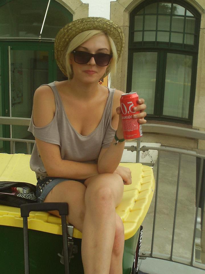 12P Nice Internet girls non nude
