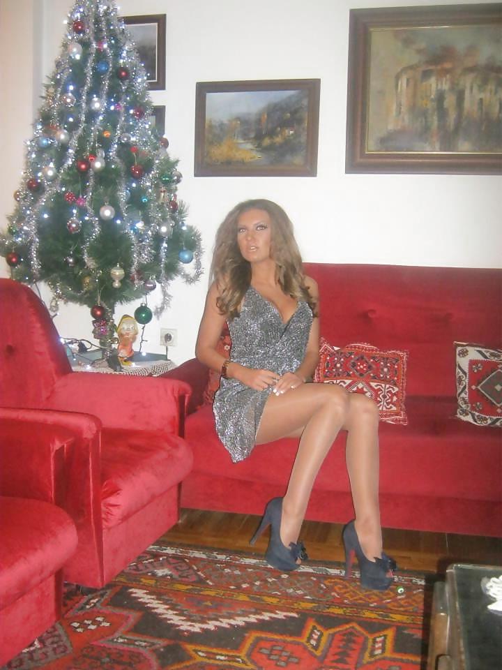 14P Amateur girls non nude 2