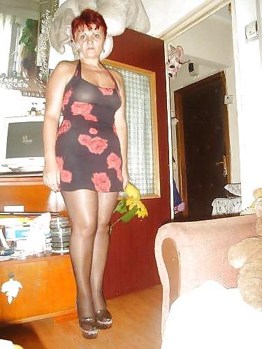 8P Romanian Mature  Lady