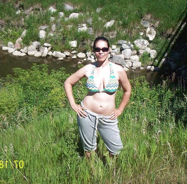 25P NON-NUDE girls around water 4