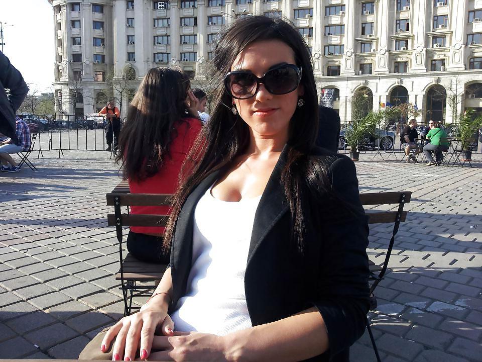 7P Romanian girl: Dorina