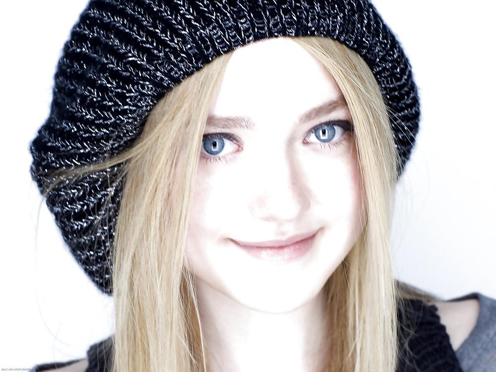 25P Dakota Fanning .1