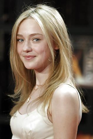 25P Dakota Fanning .1