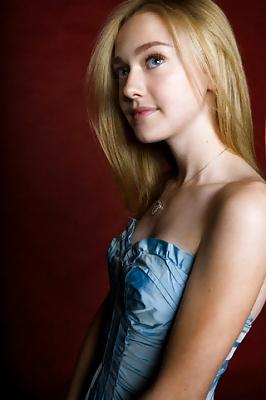 25P Dakota Fanning .1