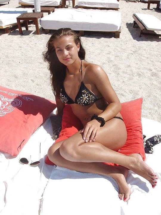 19P Romanian girl: simona