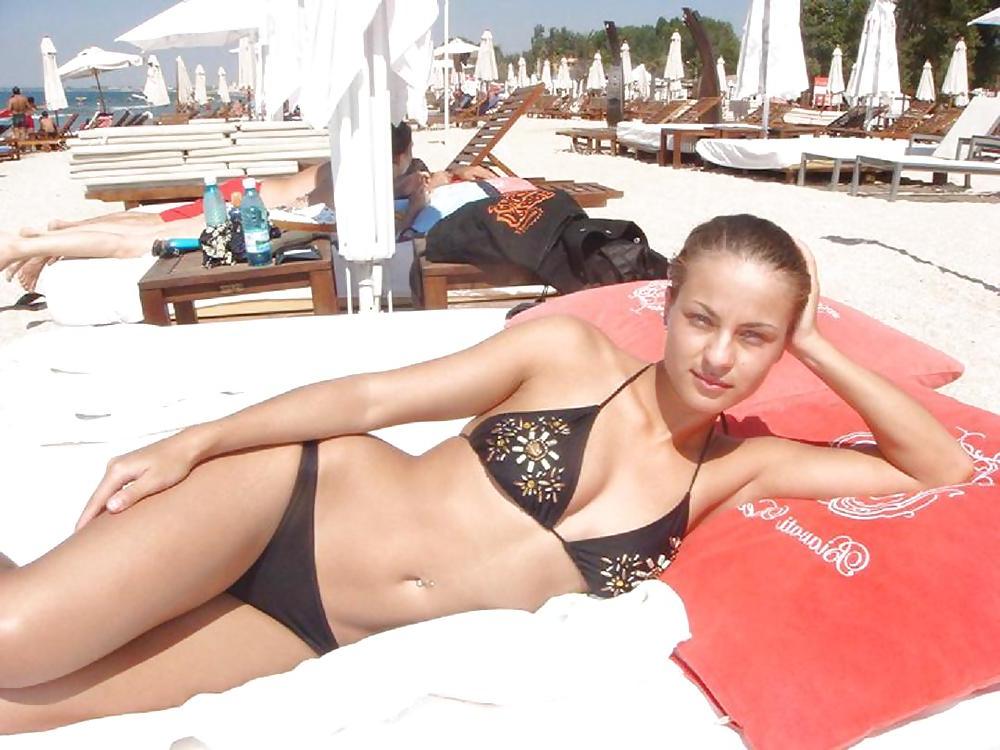 19P Romanian girl: simona