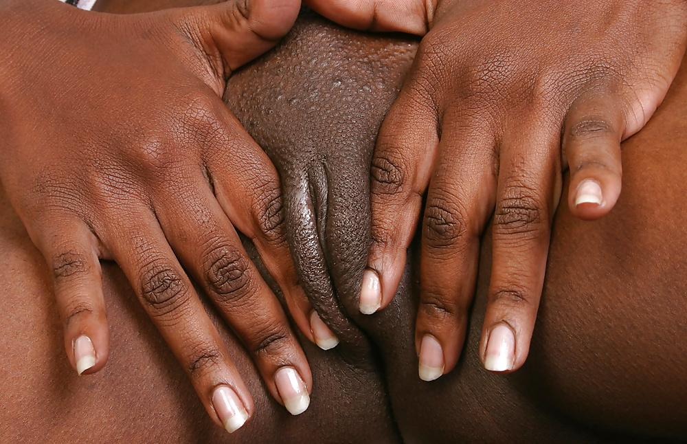 25P INTERRACIAL CLOSE UPS