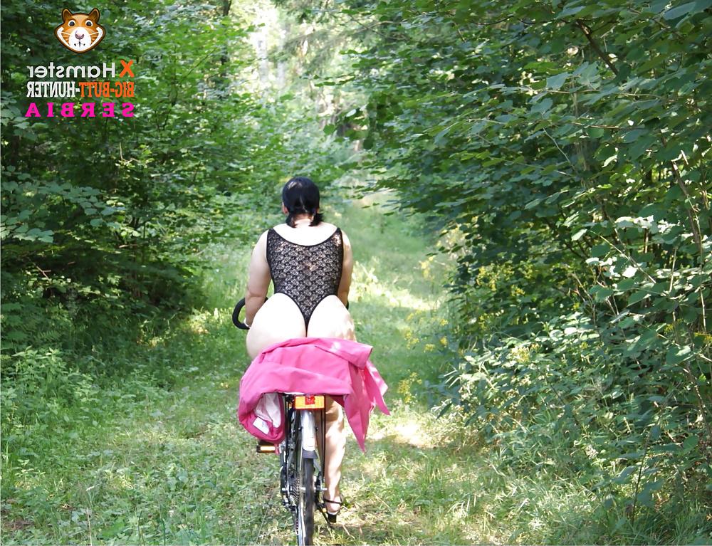 9P Big Botty Bike - Butt - Ass - Voyeur - Exhib - Public Flash