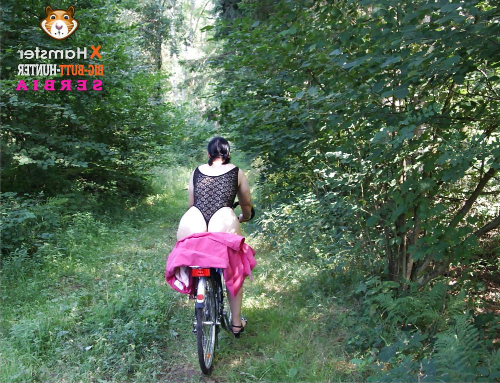 9P Big Botty Bike - Butt - Ass - Voyeur - Exhib - Public Flash