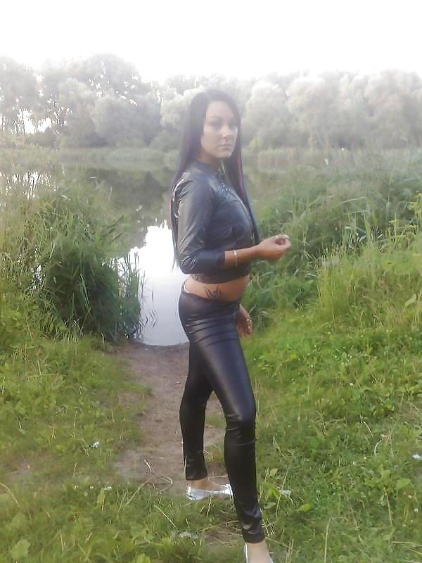25P Facebook sluts in hot leggings 7
