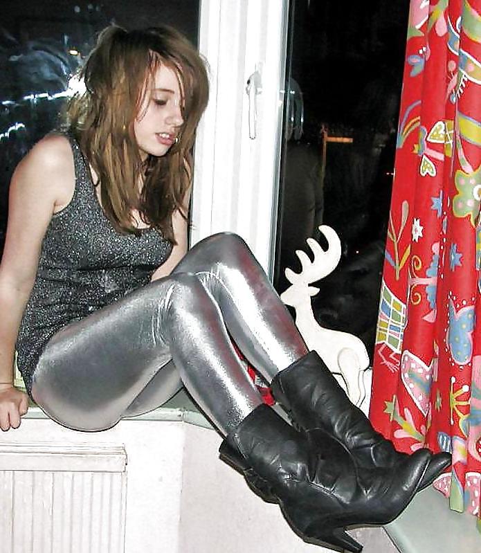 25P Facebook sluts in hot leggings 7
