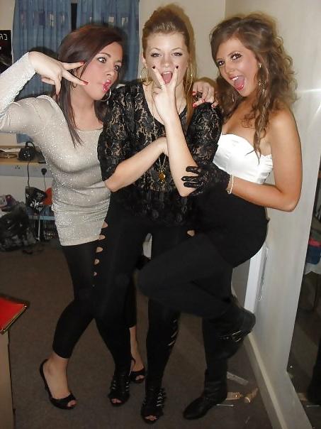 25P Facebook sluts in hot leggings 7