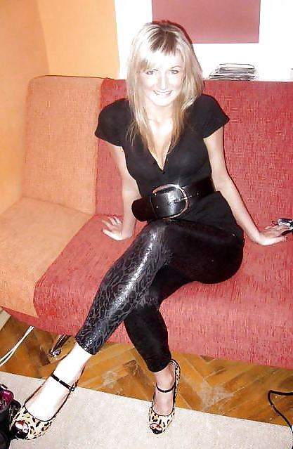 25P Facebook sluts in hot leggings 7