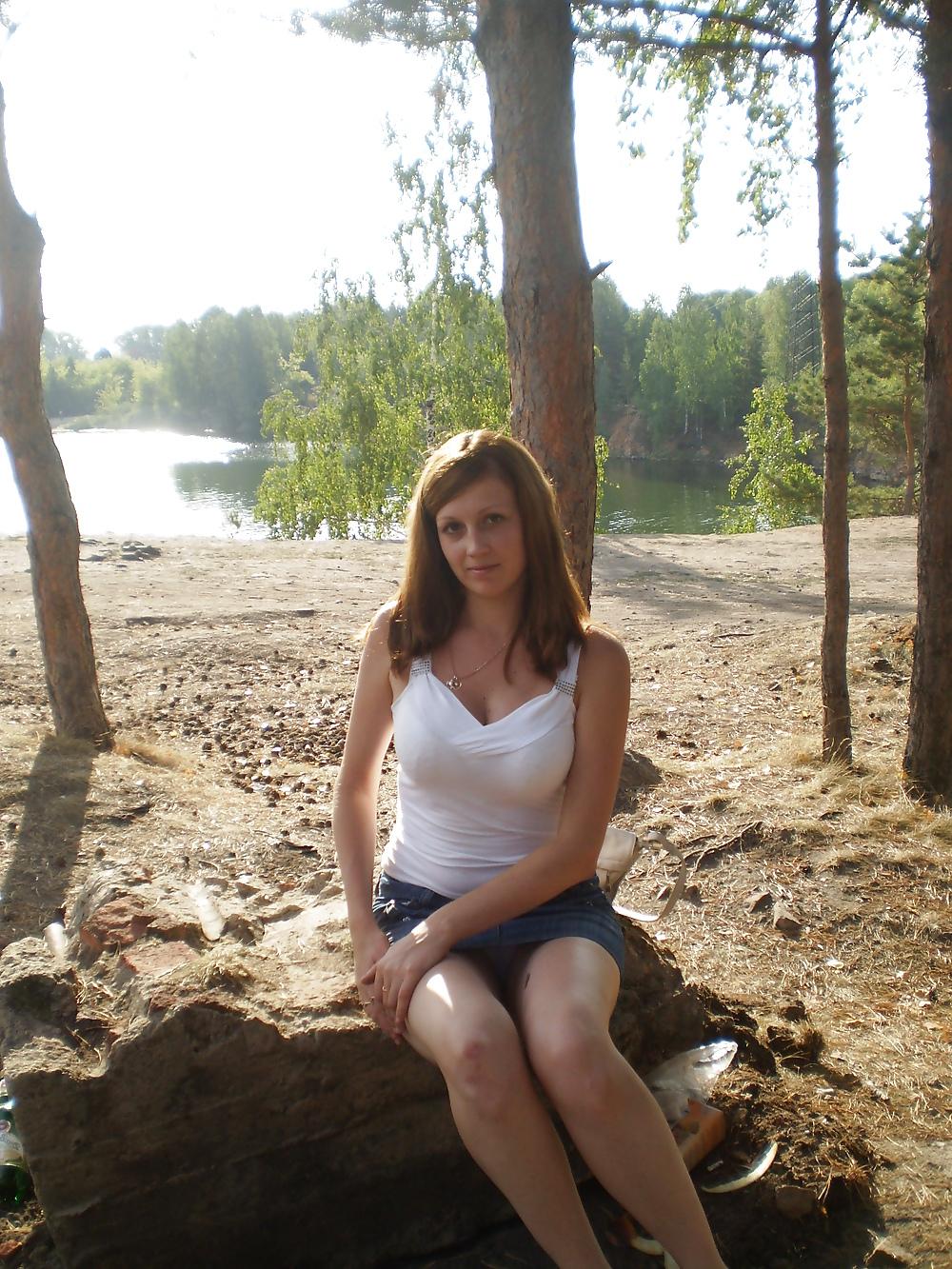 25P SocialNet Upskirt