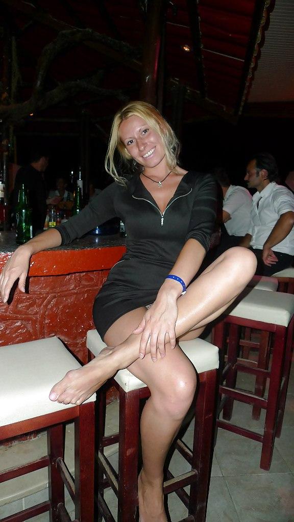 25P SocialNet Upskirt