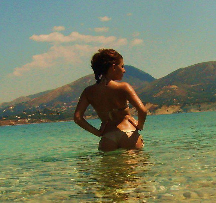 12P Greek girl: Aella