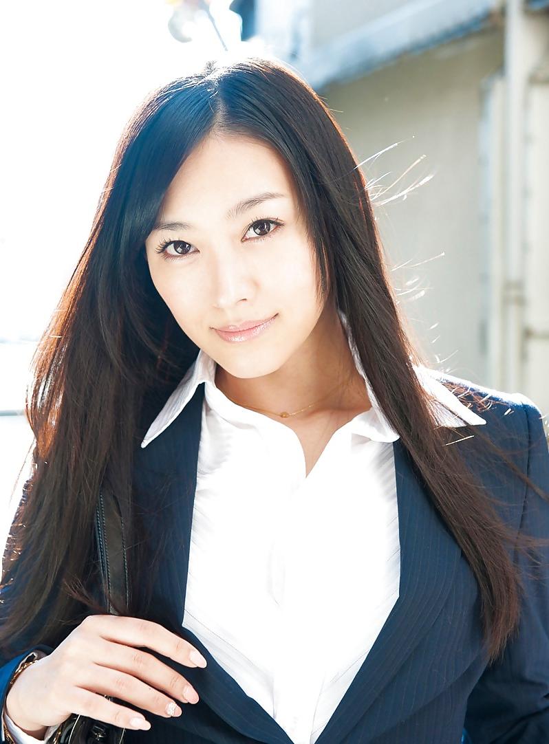 25P Office lady - Shou Nishino