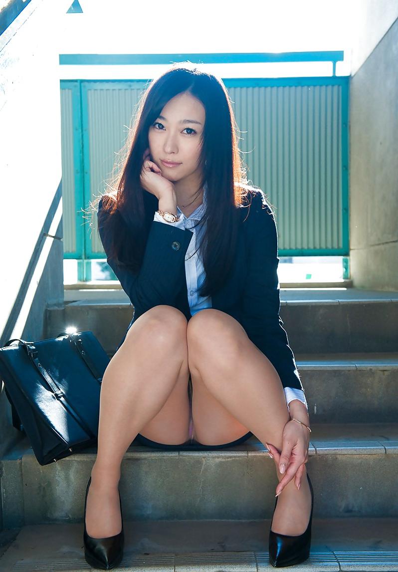25P Office lady - Shou Nishino