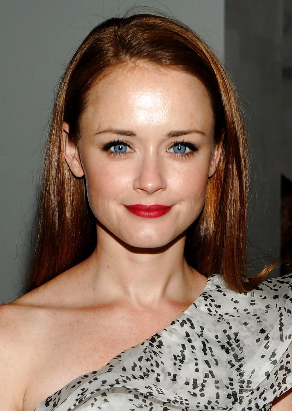 25P Alexis bledel