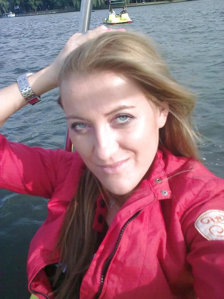 16P Romanian girl: Andreea