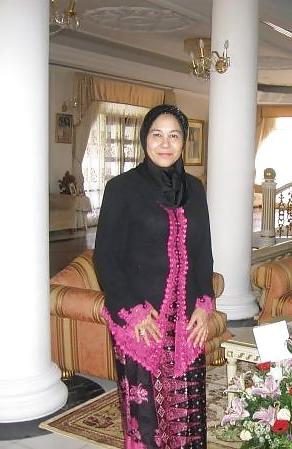 25P Malay wife 1