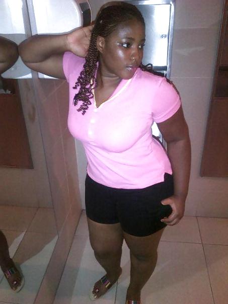 25P Busty Ebony NON PORN