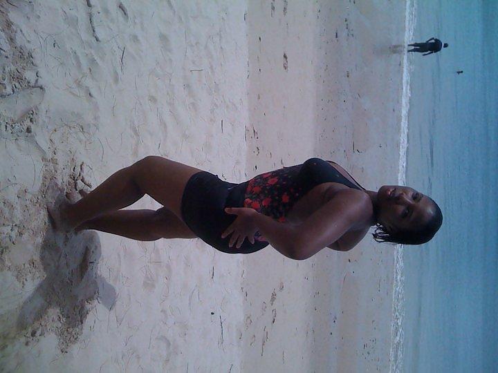 25P Busty Ebony NON PORN