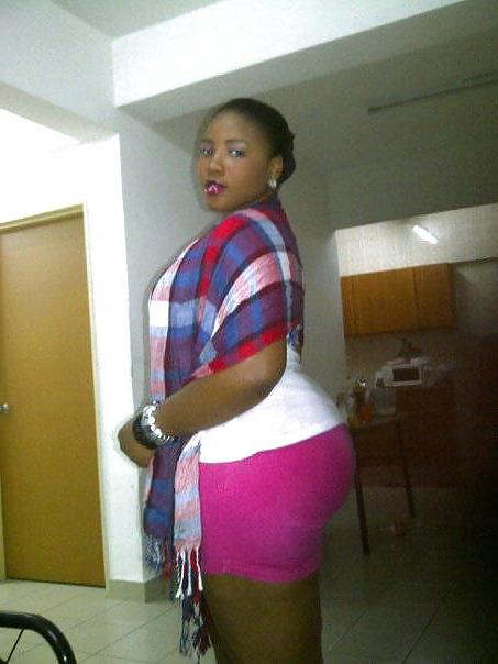 25P Busty Ebony NON PORN